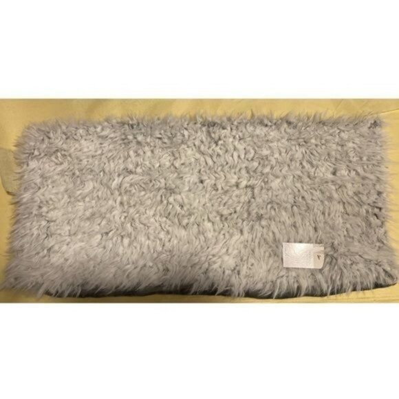 Nordstrom Tipped Coziest Faux Fur Pillow Cover NWT - Picture 3 of 7